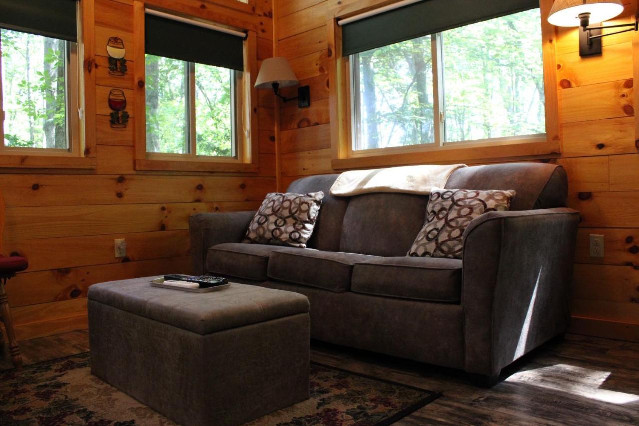Country Road Cabins Hico Экстерьер фото