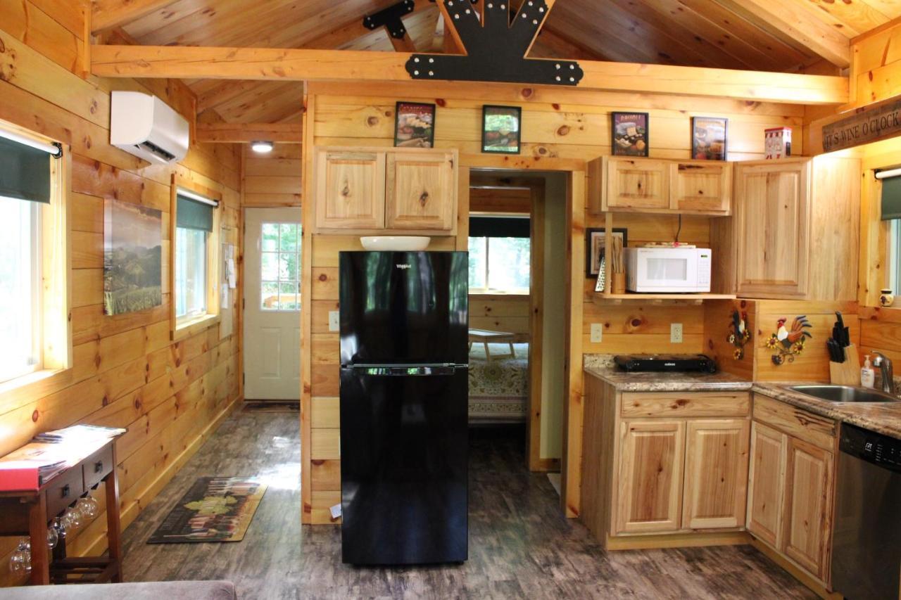Country Road Cabins Hico Экстерьер фото