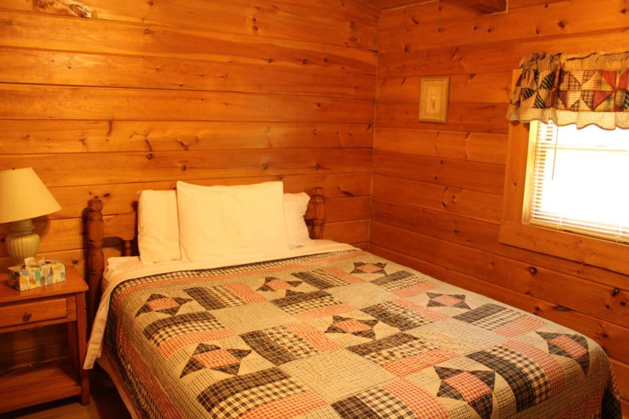 Country Road Cabins Hico Экстерьер фото